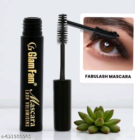 Mascara with long-lasting moisturizer