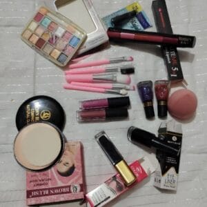 11 items in single makeup kit for women